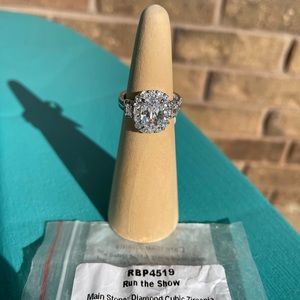 Bomb party ring. Diamond Cubic Zirconia